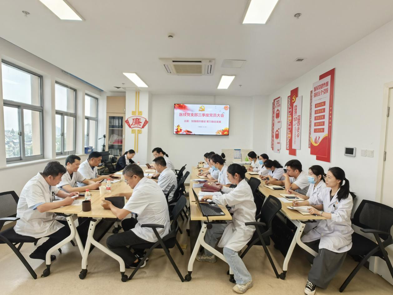 曹超摄3.png 曹超摄3.png