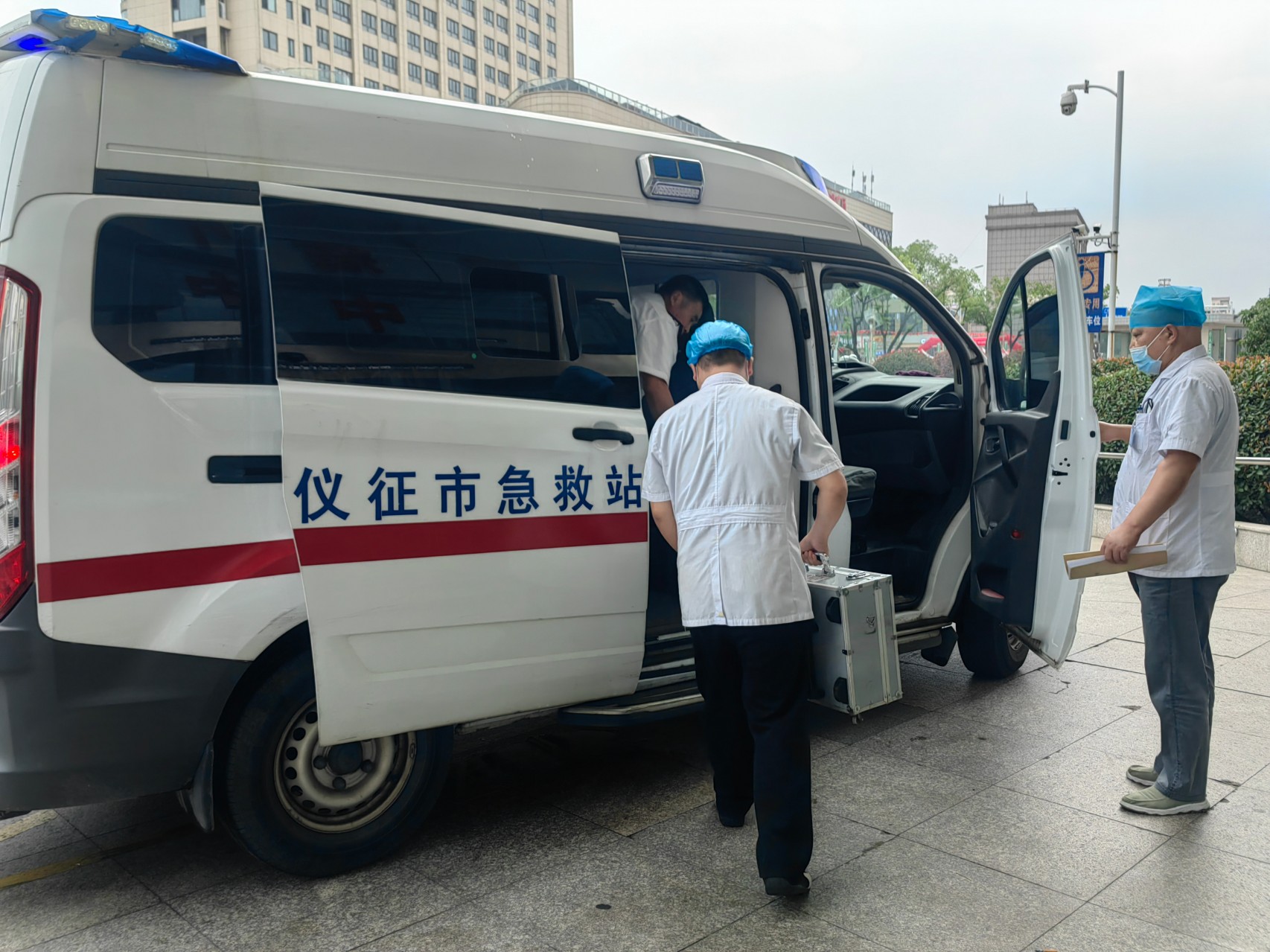 微信图片_20251004181729_13_686.jpg 微信图片_20251004181729_13_686.jpg